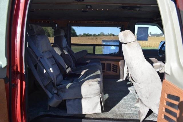 used 2000 Ford E150 car, priced at $4,995