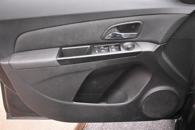 used 2014 Chevrolet Cruze car, priced at $7,994