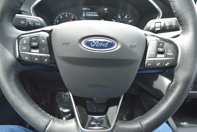 used 2022 Ford Escape car, priced at $21,914