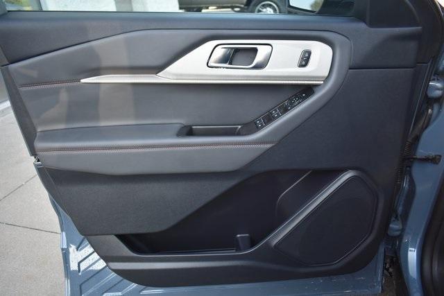 used 2025 Ford Explorer car, priced at $41,899