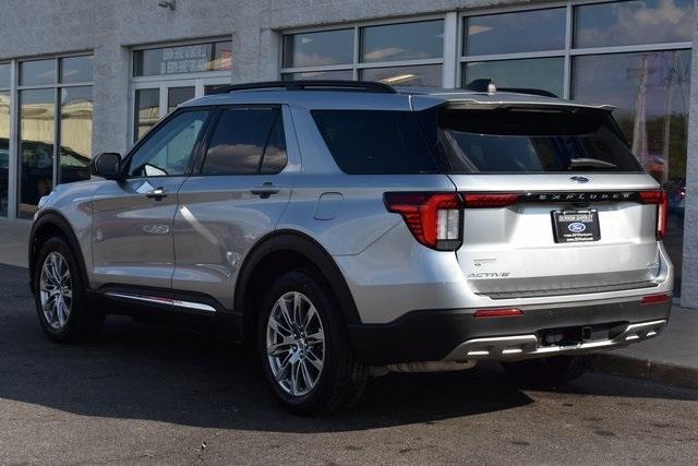 used 2025 Ford Explorer car, priced at $40,987