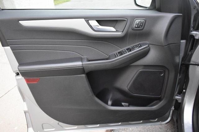 used 2023 Ford Escape car, priced at $20,994