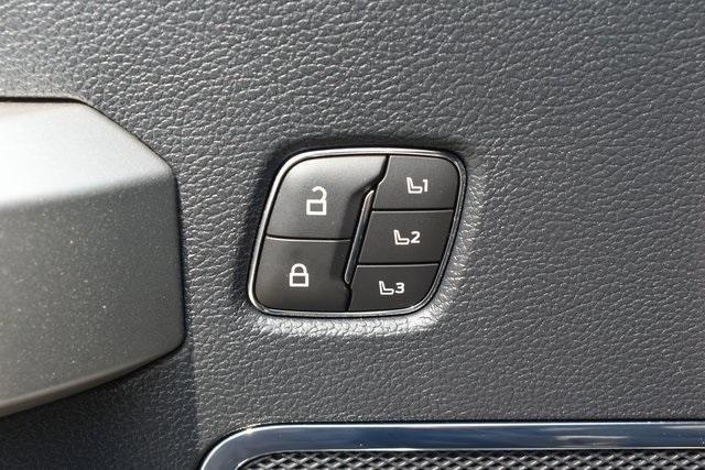 used 2022 Ford F-250 car, priced at $62,932