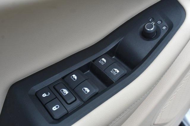 used 2025 Jeep Grand Cherokee L car, priced at $44,974