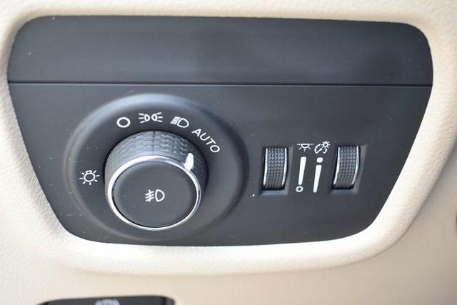 used 2025 Jeep Grand Cherokee L car, priced at $44,974