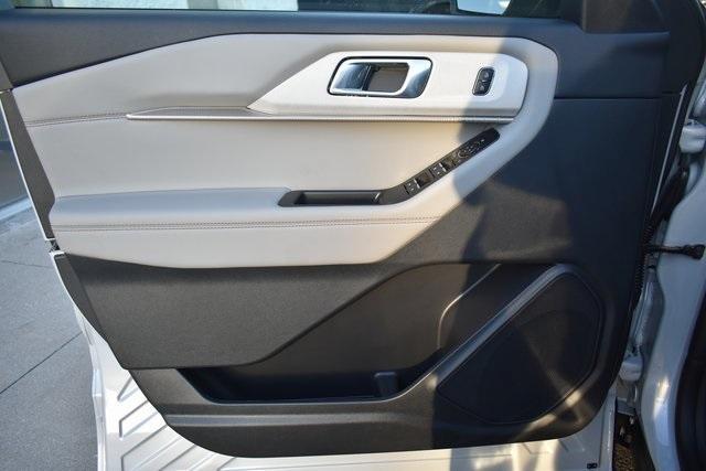 new 2025 Ford Explorer car, priced at $47,339