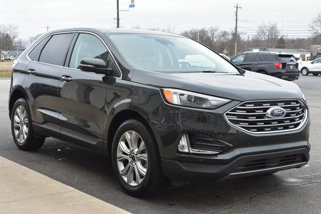 used 2024 Ford Edge car, priced at $33,129