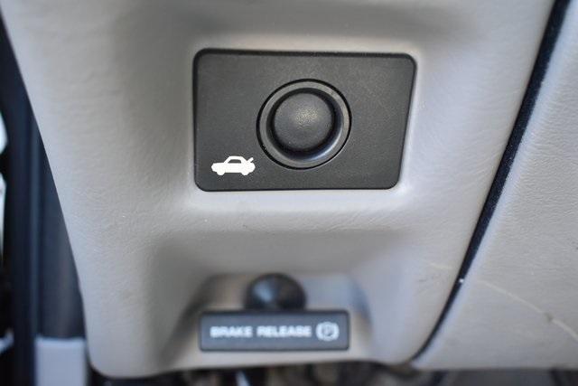 used 2005 Ford Taurus car, priced at $4,800