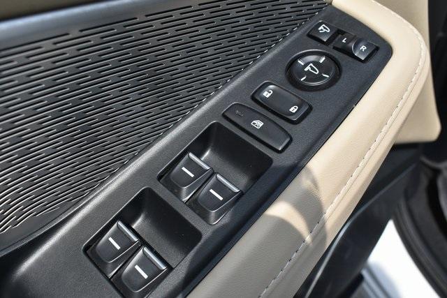 used 2023 Acura MDX car, priced at $47,989