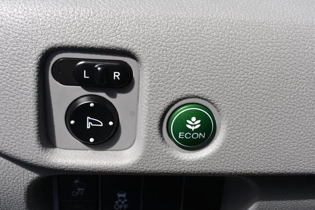 used 2021 Honda Pilot car, priced at $33,890