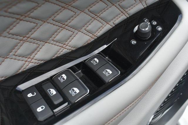 used 2023 Jeep Grand Cherokee L car, priced at $50,795