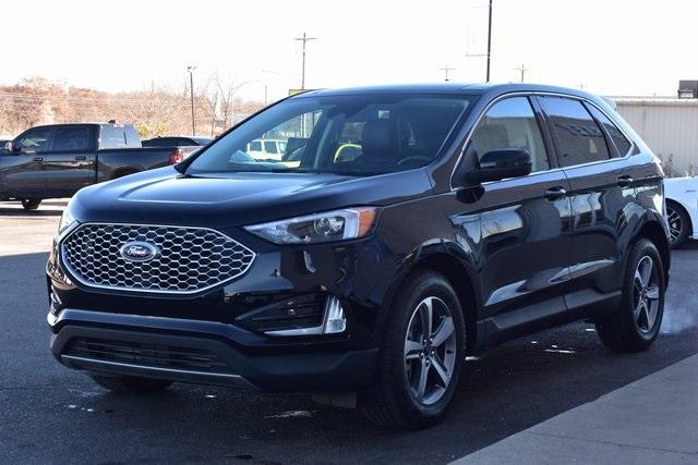 used 2024 Ford Edge car, priced at $26,282