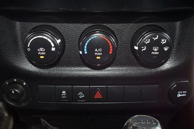 used 2014 Jeep Wrangler Unlimited car, priced at $13,590