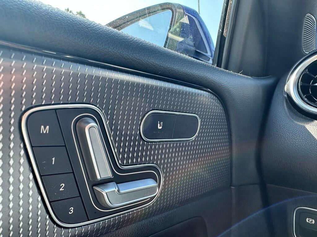 used 2020 Mercedes-Benz GLB 250 car, priced at $20,999