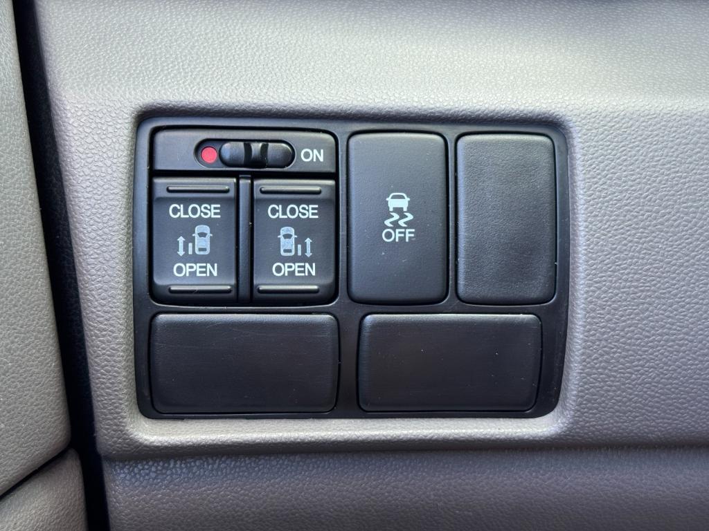used 2016 Honda Odyssey car, priced at $5,500