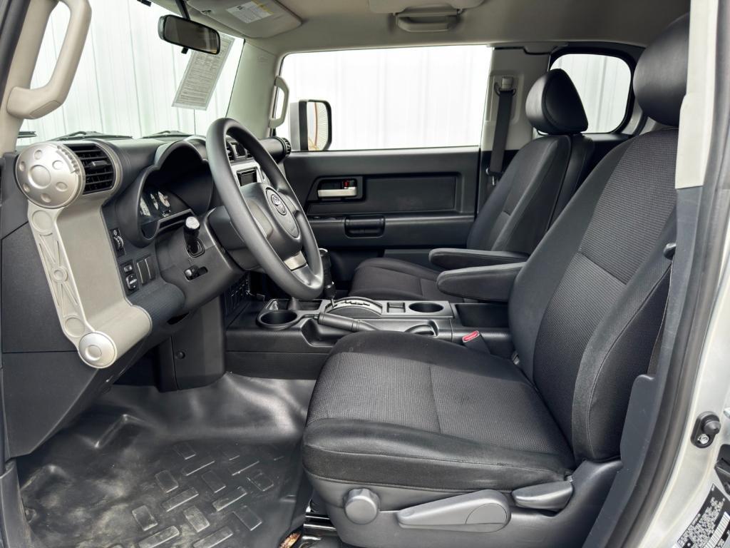 used 2008 Toyota FJ Cruiser car, priced at $10,750