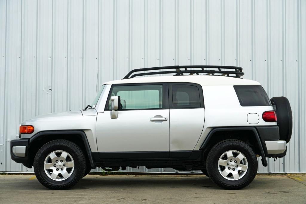 used 2008 Toyota FJ Cruiser car, priced at $10,750