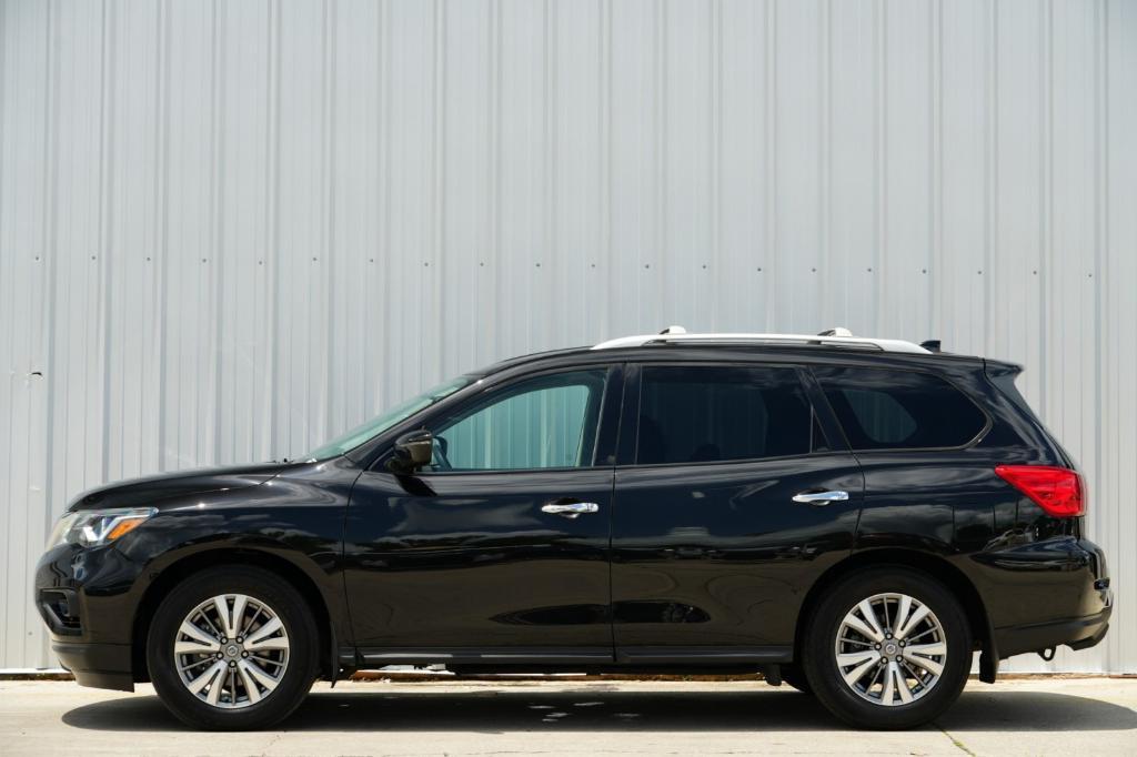used 2019 Nissan Pathfinder car, priced at $13,000