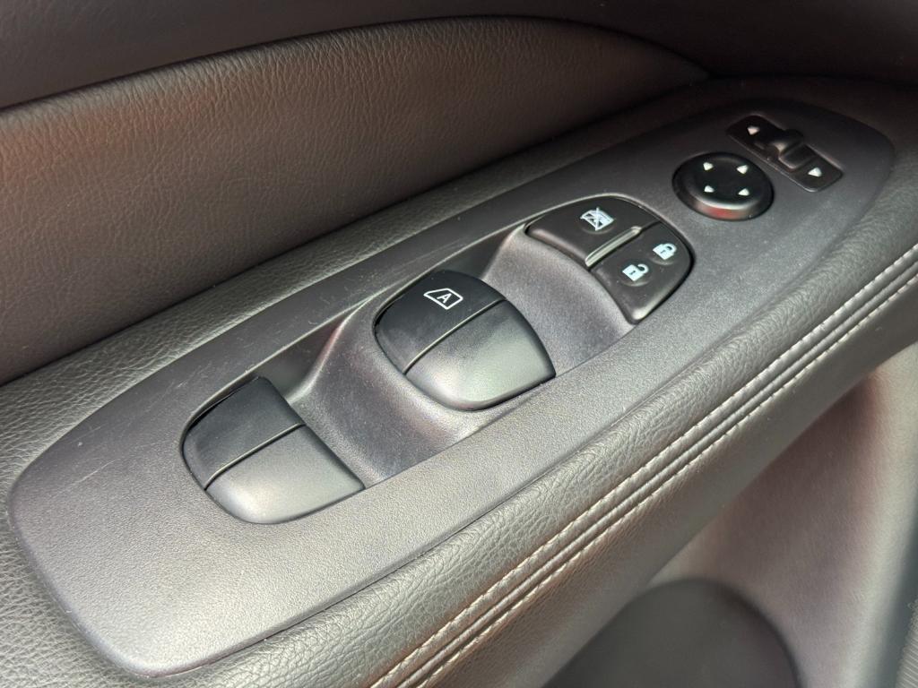 used 2019 Nissan Pathfinder car, priced at $13,000