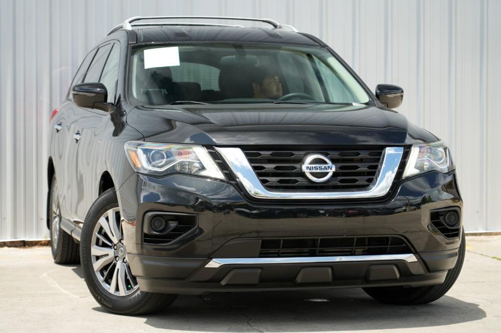 used 2019 Nissan Pathfinder car, priced at $13,000