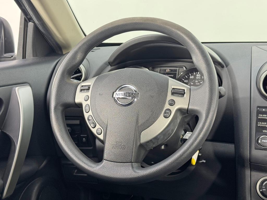 used 2015 Nissan Rogue Select car, priced at $5,000