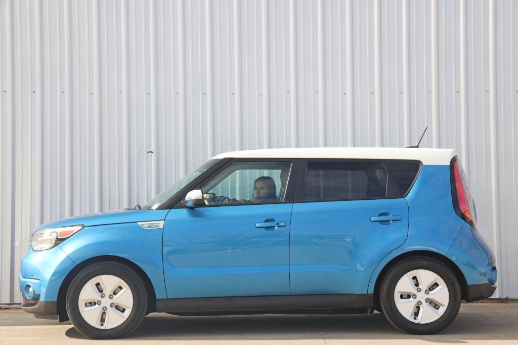 used 2016 Kia Soul EV car, priced at $7,750