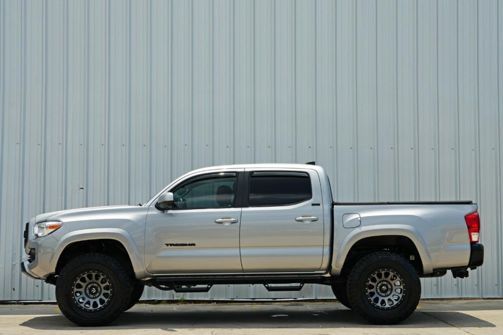 used 2016 Toyota Tacoma car, priced at $26,500