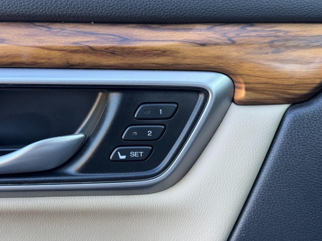 used 2018 Honda CR-V car, priced at $11,250