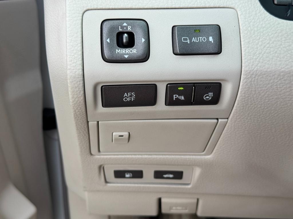 used 2007 Lexus LS 460 car, priced at $9,500