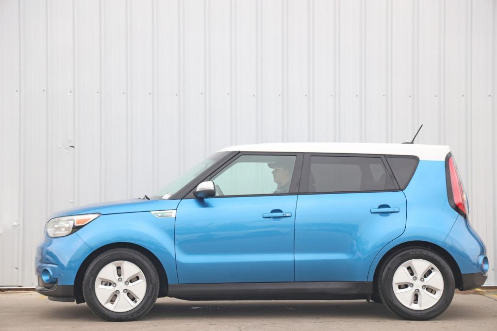 used 2016 Kia Soul EV car, priced at $5,500