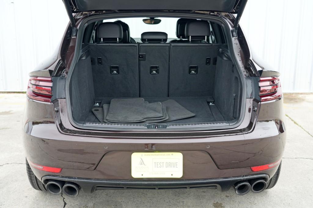 used 2017 Porsche Macan car