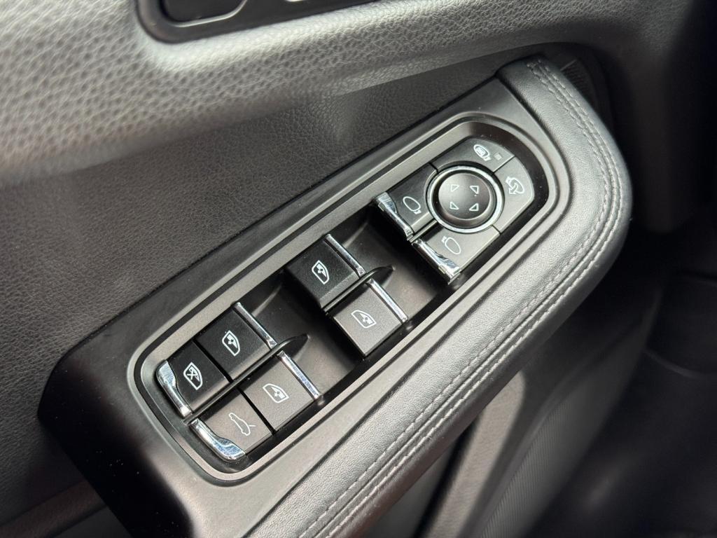 used 2017 Porsche Macan car