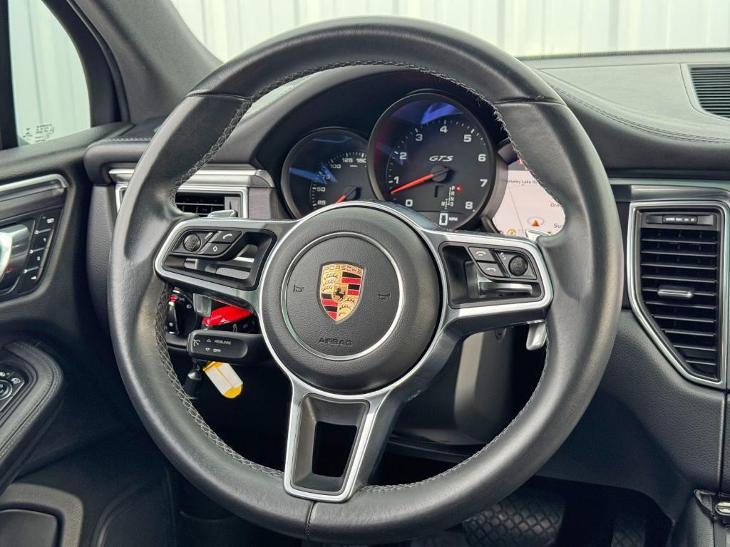 used 2017 Porsche Macan car