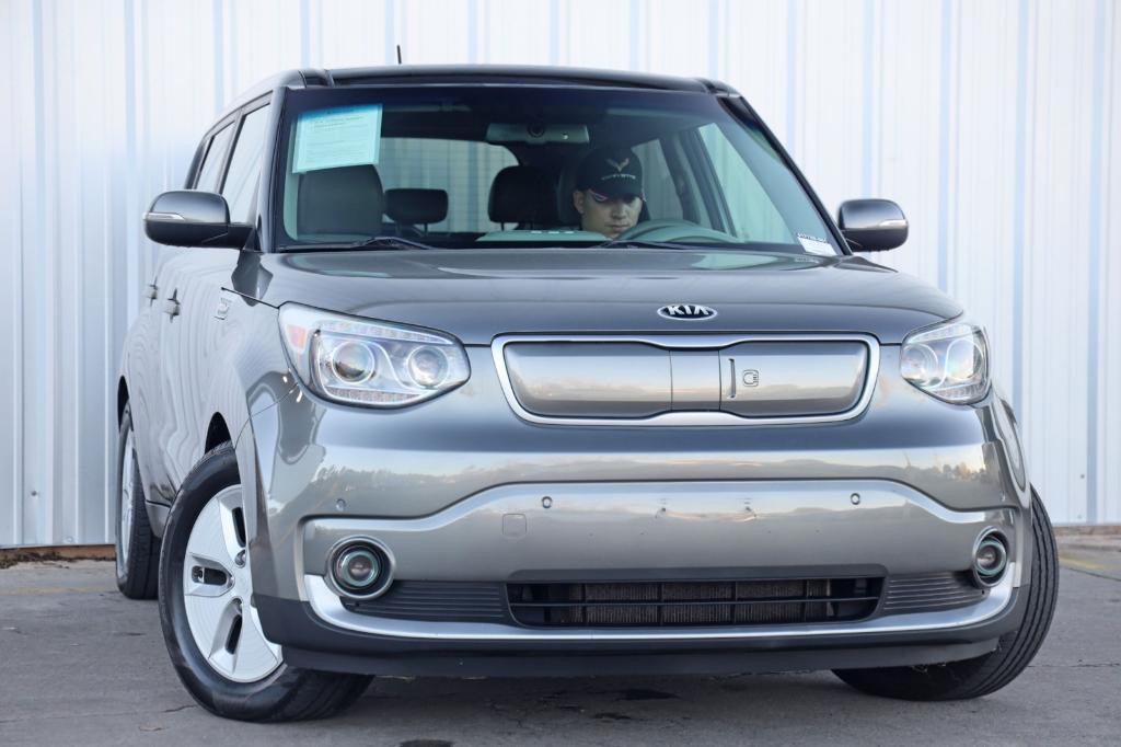 used 2016 Kia Soul EV car, priced at $5,000