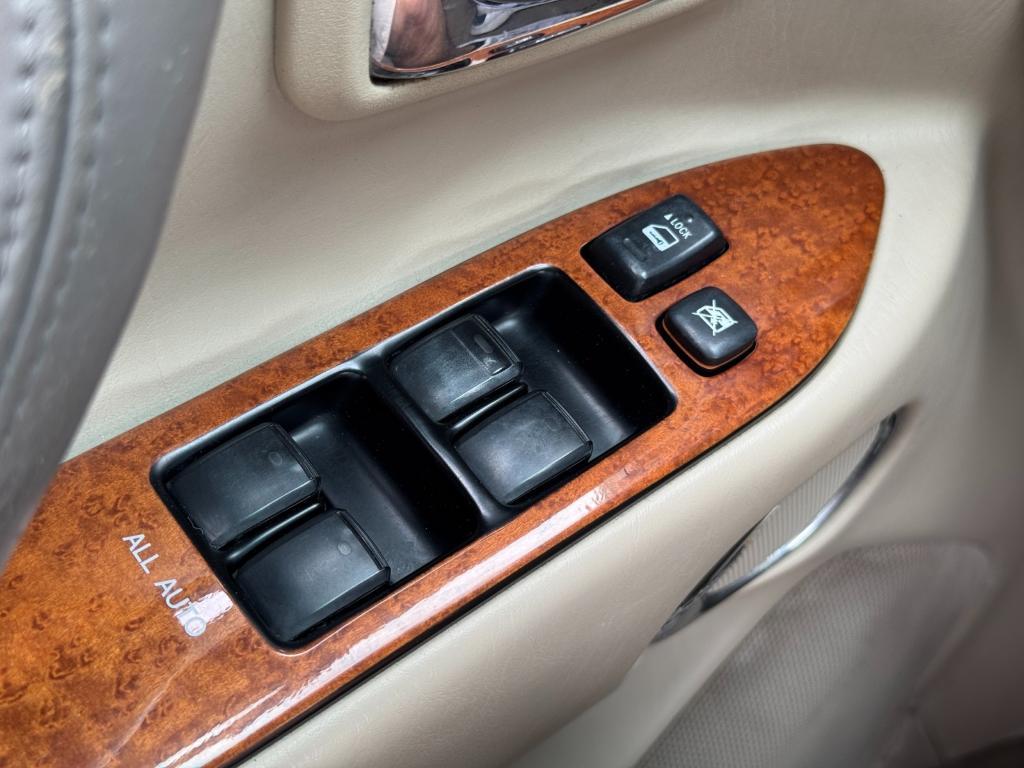 used 2005 Lexus LX 470 car, priced at $12,000