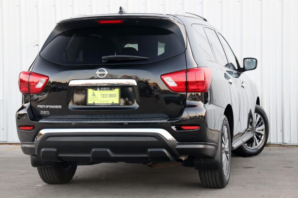 used 2020 Nissan Pathfinder car, priced at $14,000