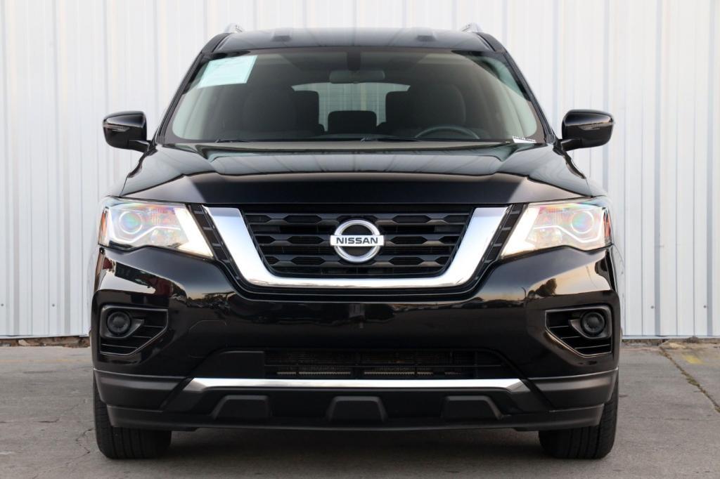 used 2020 Nissan Pathfinder car, priced at $14,000