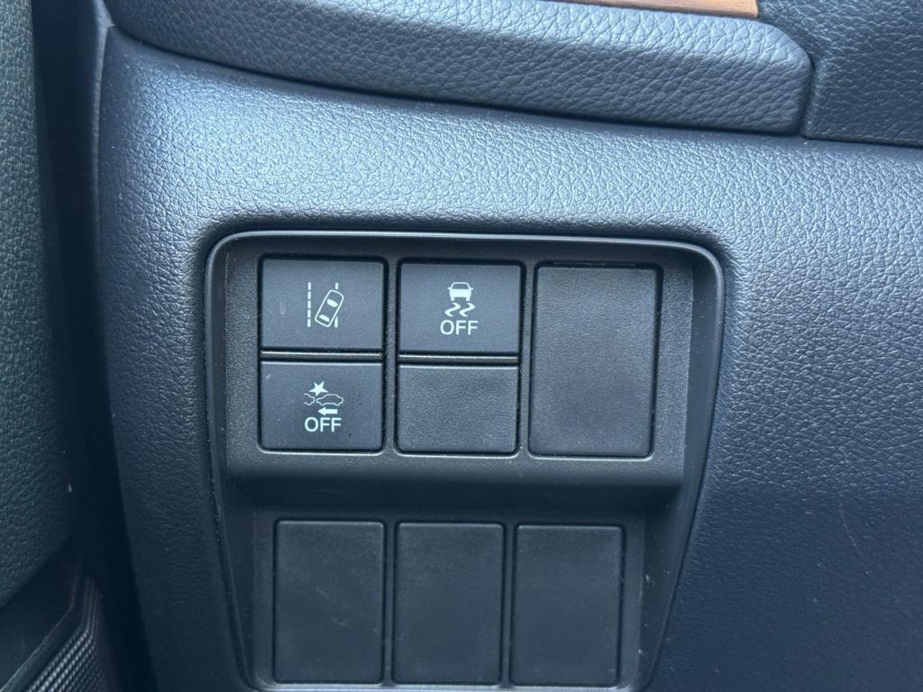 used 2021 Honda CR-V car, priced at $20,000