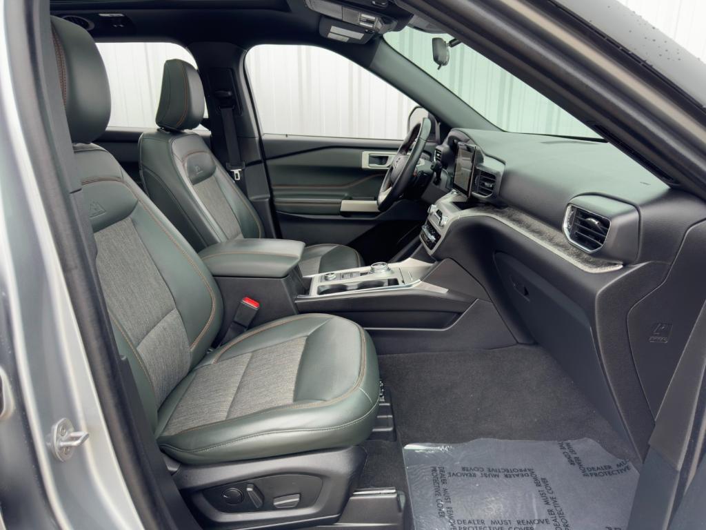 used 2022 Ford Explorer car, priced at $31,000