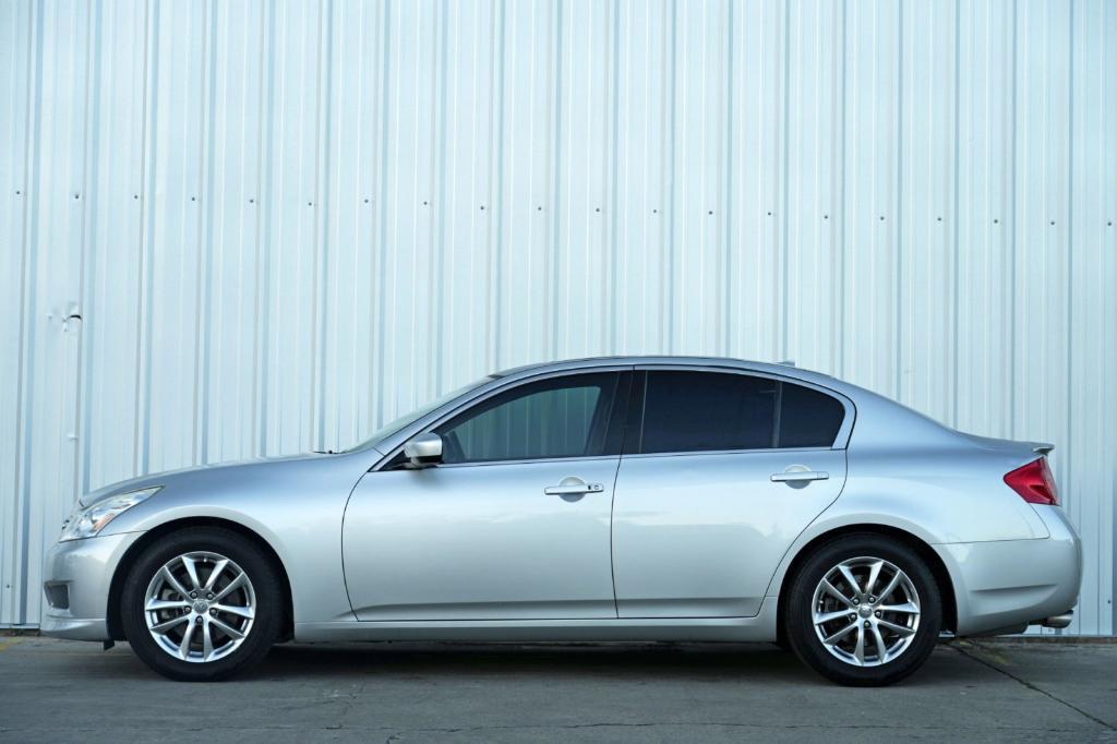 used 2009 INFINITI G37 car, priced at $6,000