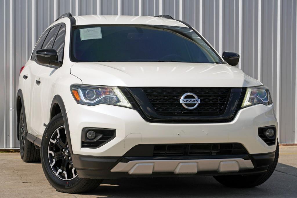 used 2020 Nissan Pathfinder car, priced at $18,000