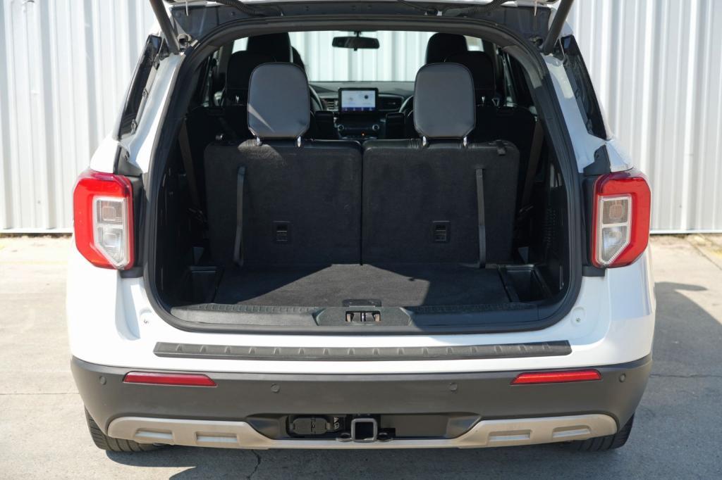 used 2020 Ford Explorer car, priced at $11,000