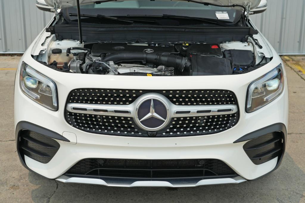 used 2021 Mercedes-Benz GLB 250 car, priced at $23,000