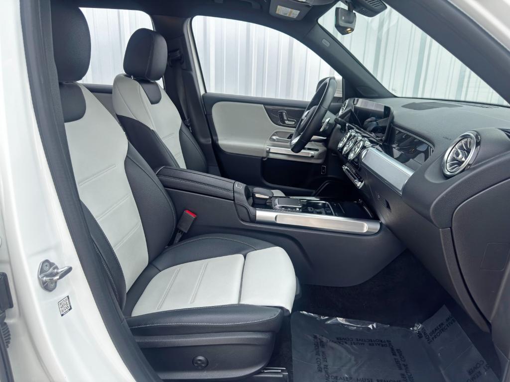 used 2021 Mercedes-Benz GLB 250 car, priced at $23,000