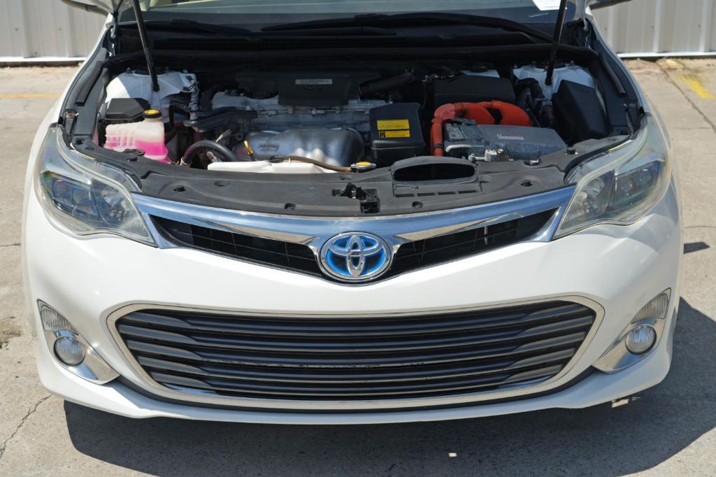 used 2013 Toyota Avalon Hybrid car, priced at $8,250