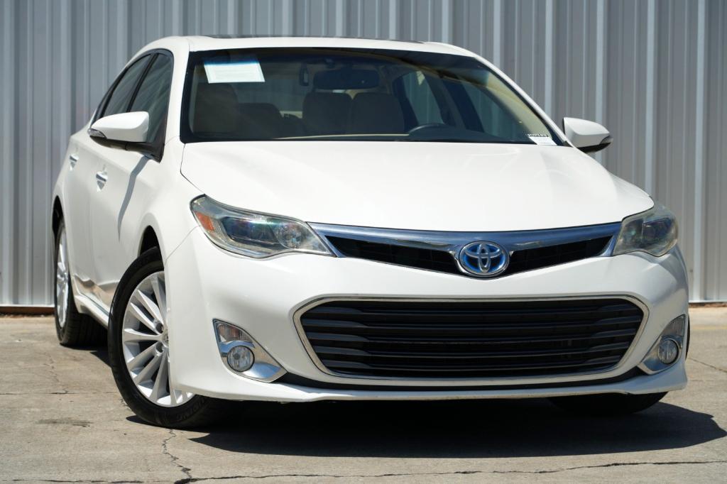 used 2013 Toyota Avalon Hybrid car, priced at $8,250