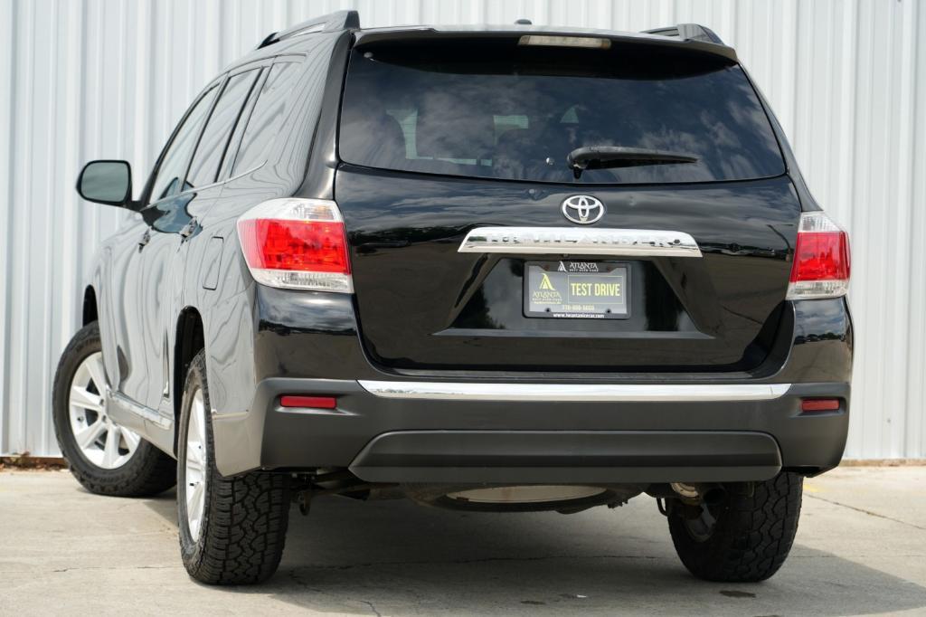 used 2011 Toyota Highlander car, priced at $7,500