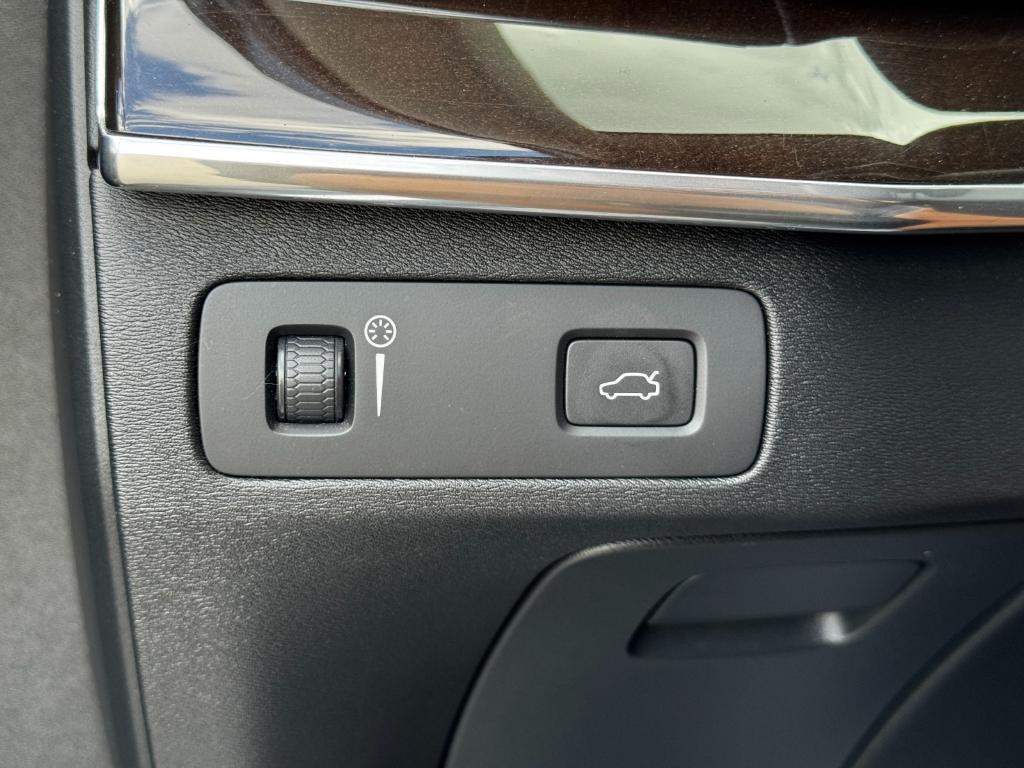 used 2019 Volvo XC90 car