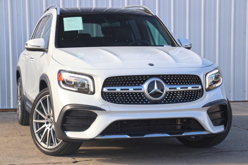 used 2020 Mercedes-Benz GLB 250 car, priced at $22,750