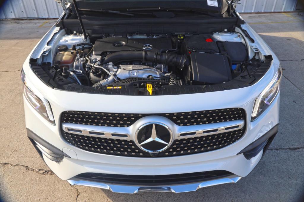 used 2020 Mercedes-Benz GLB 250 car, priced at $22,750